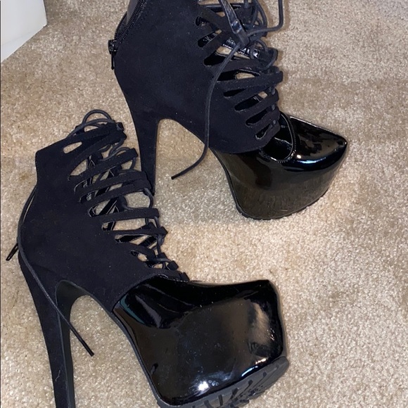 Steve Madden - Picture 2 of 2